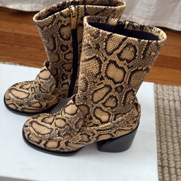 Chloe Adelie python-effect leather ankle boots size 39 gorgeous nwot - Picture 6 of 10